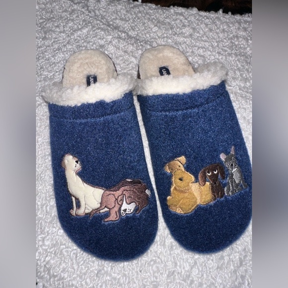 Women’s Navy Blue Dog Slippers by Lands' End Measures 11 inches long, Warm Cute - Picture 2 of 7